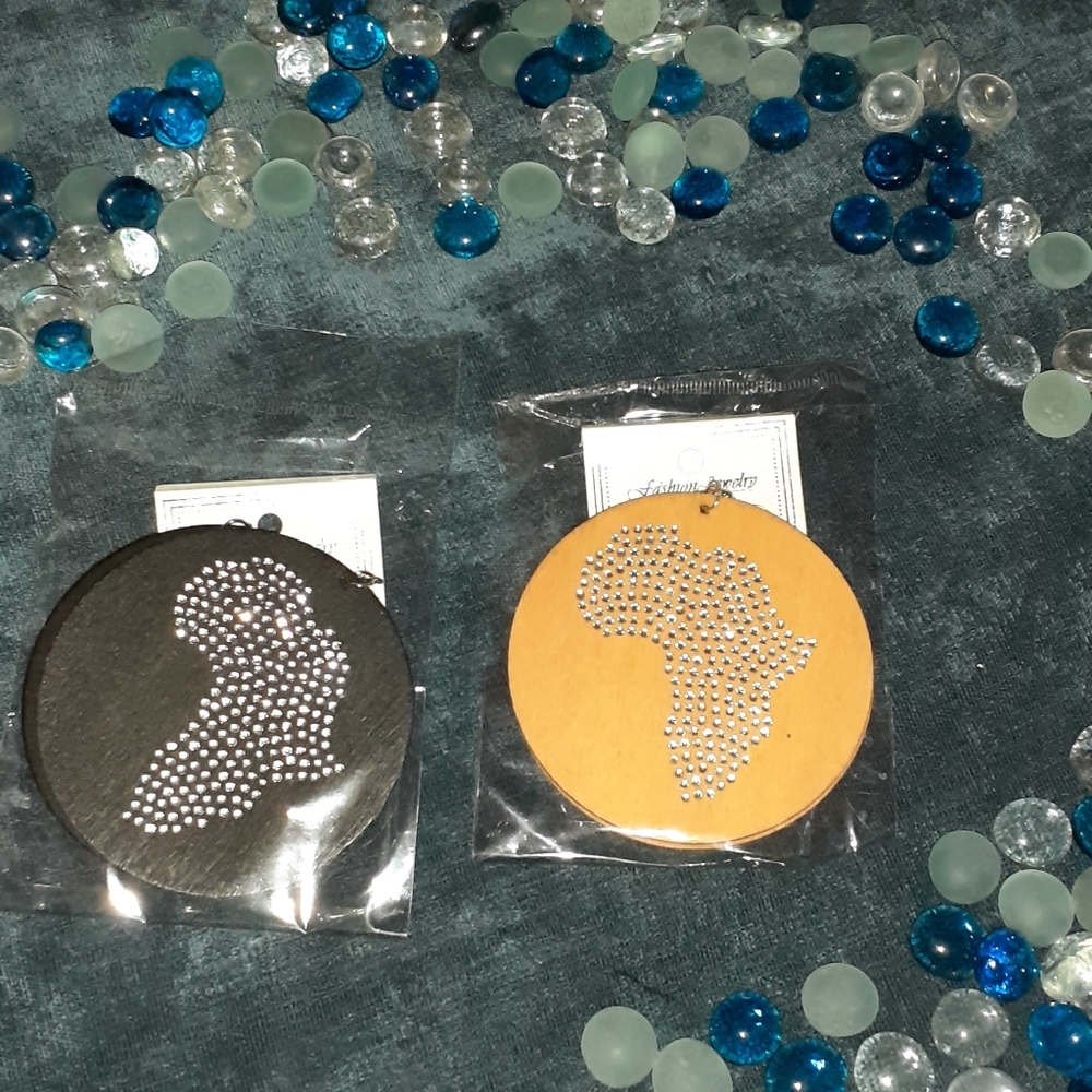 Round lightweight  wood earrings